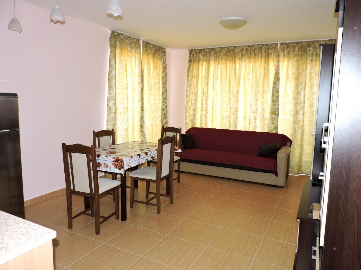 Villa Galina Apartments 비알라 외부 사진